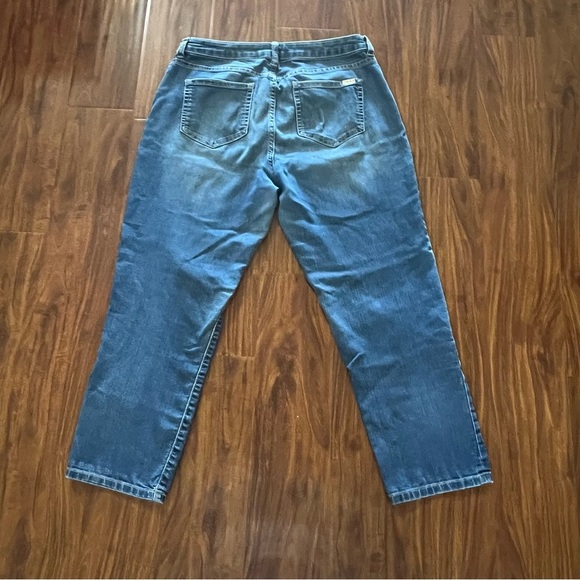 Jennifer Lopez Cropped Classic Blue Denim Jeans size 8 - Picture 7 of 9